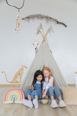 Single Wall Decal - Miami Giraffe