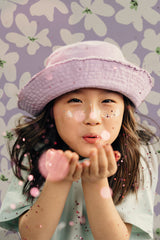 Behang Sample - Bold Flowers