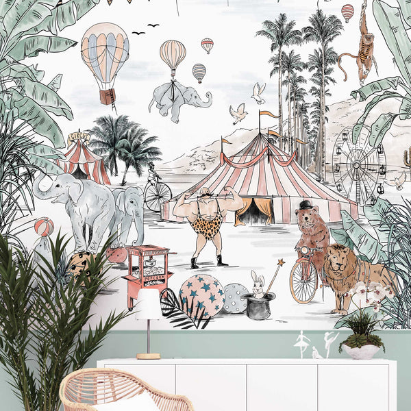 Cirque Du Fantasy: Wallpaper and paint combinations