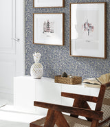 Wallpaper on roll - Ditsy Daisy blue