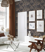 Wallpaper on roll - Lola Leaves navy