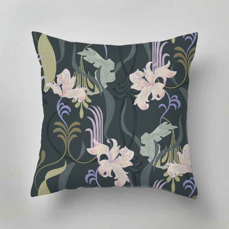Indoor Pillow - Marilyn Flower lilac
