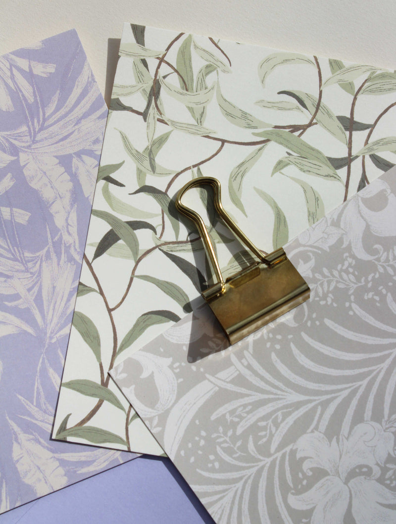 Postkarte - Lola Leaves Green